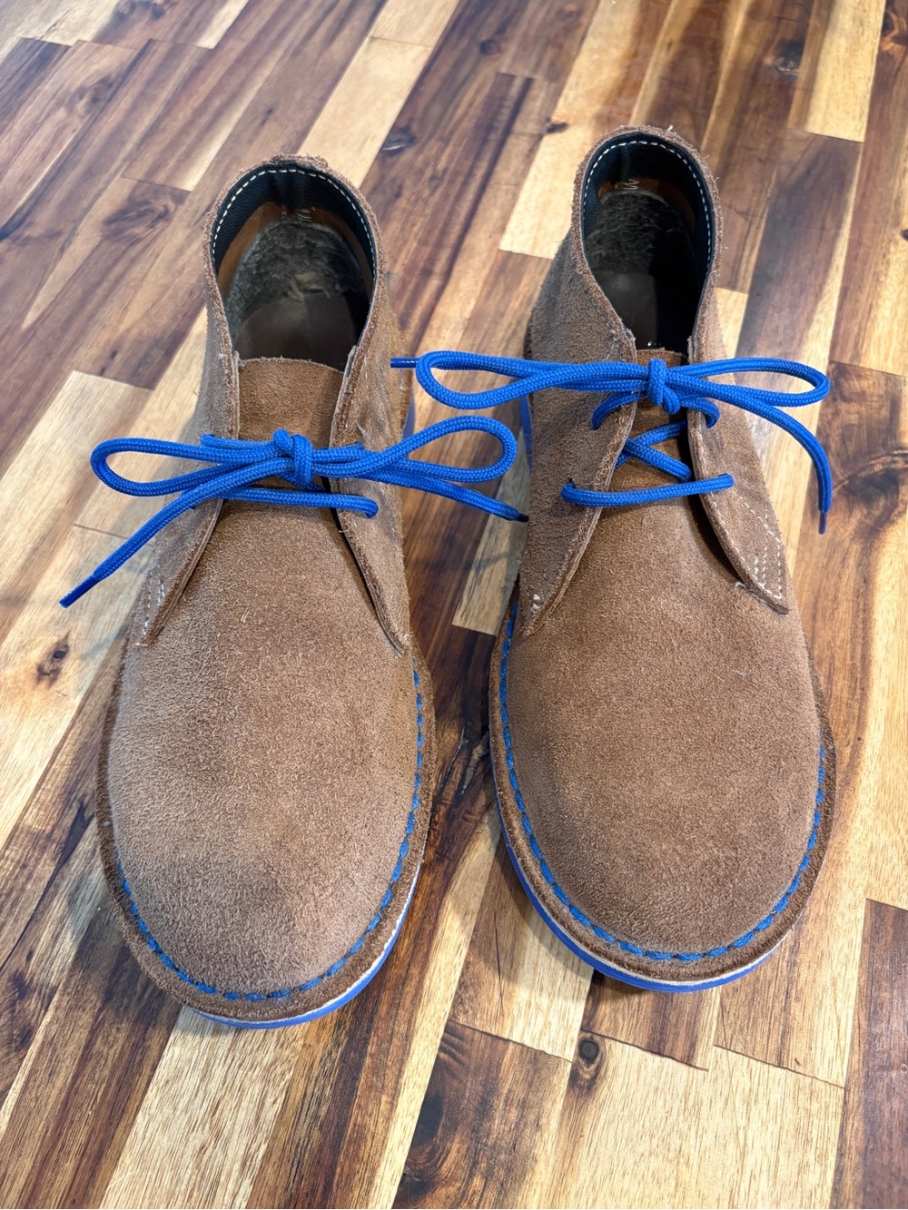 Veldskoen Heritage J  Brown Suede Chukka Boots with Blue Laces